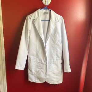 Grey’s Anatomy white lab coat